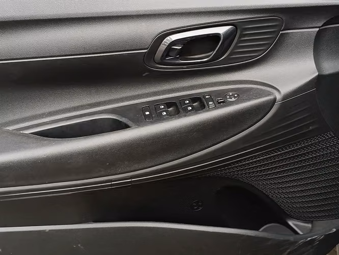 HYUNDAI I20 2025 - Imagen 11