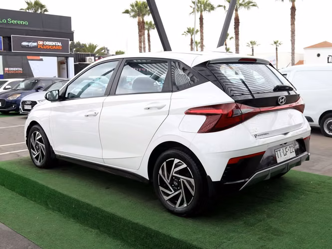 HYUNDAI I20 2025 - Imagen 8