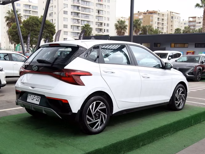 HYUNDAI I20 2025 - Imagen 6