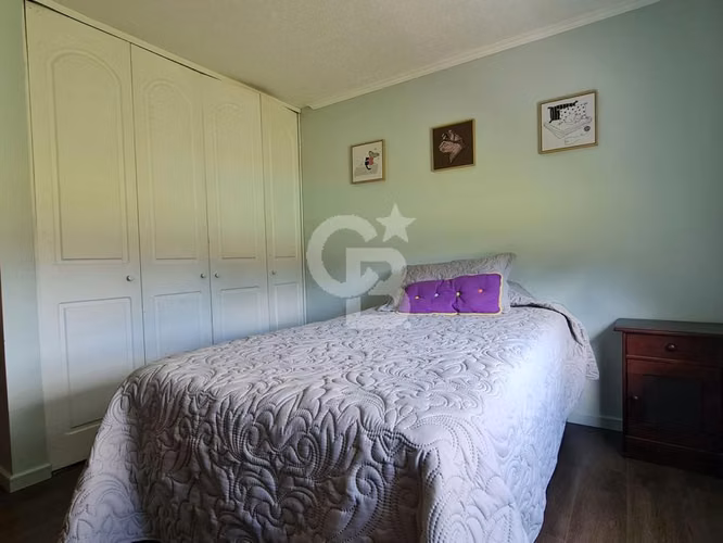 Espaciosa con Bosque Nativo y Piscina Privada - Imagen 9