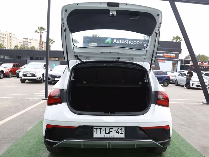 HYUNDAI I20 2025 - Imagen 9