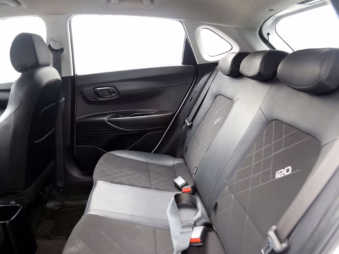 HYUNDAI I20 2025 - Imagen 19