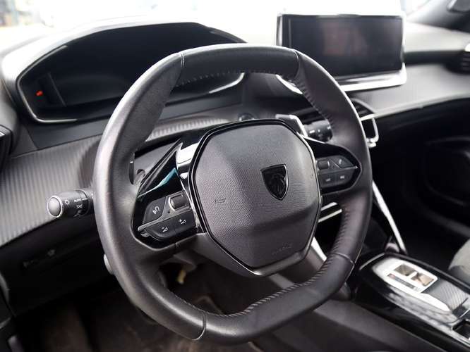 PEUGEOT 2008 2025