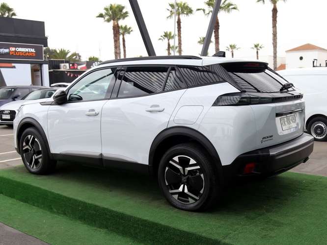 PEUGEOT 2008 2025