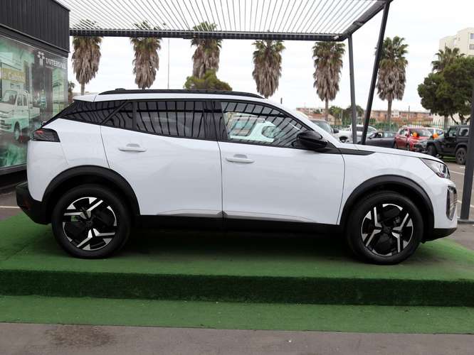 PEUGEOT 2008 2025