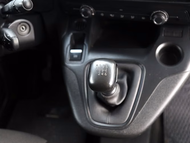 PEUGEOT PARTNER 2024 - Imagen 17