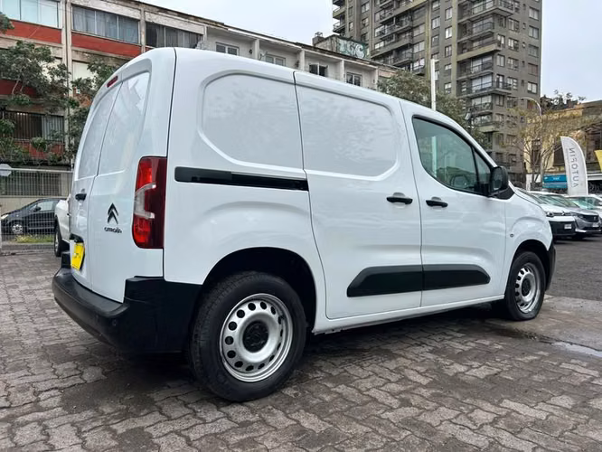 CITROEN BERLINGO BLUEHDI 1.5 - 2024 | 4915 - Imagen 7