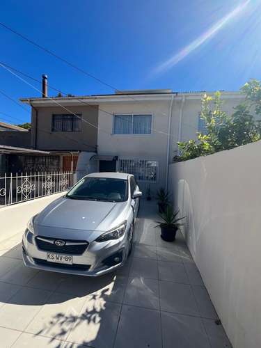 Hermosa casa de dos pisos remodelada - Imagen 6