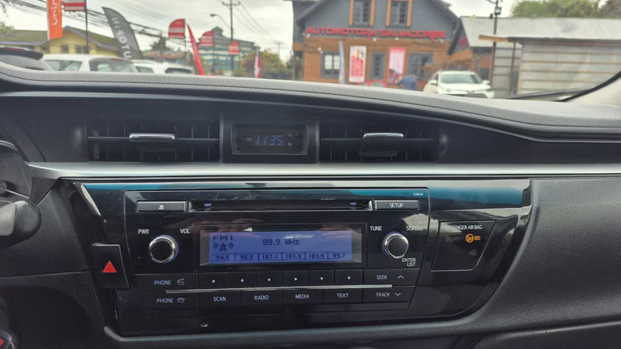 TOYOTA COROLLA 2015 - Imagen 11