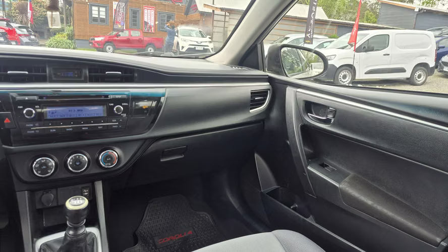 TOYOTA COROLLA 2015 - Imagen 15