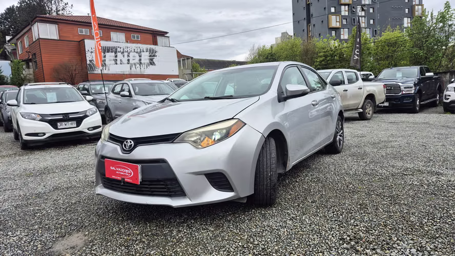 TOYOTA COROLLA 2015