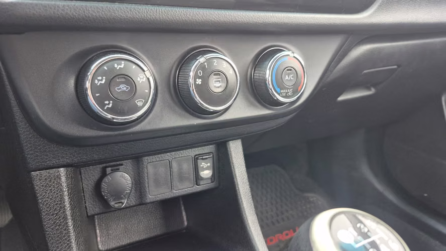 TOYOTA COROLLA 2015 - Imagen 12