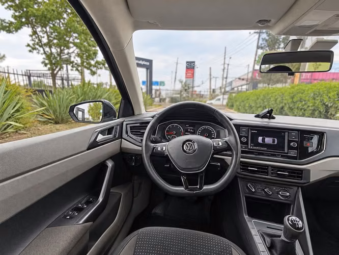 VOLKSWAGEN VIRTUS 1.6 MT5 COMFORTLINE ESC - 2019 | 4925 - Imagen 18