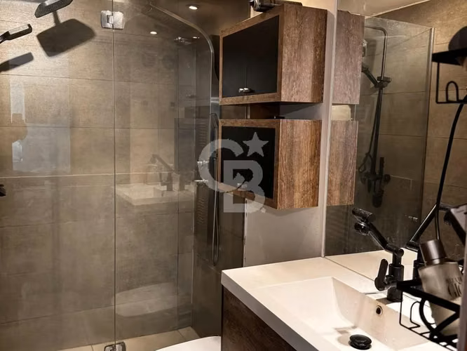 Remodelado con jardín y quincho - Imagen 14