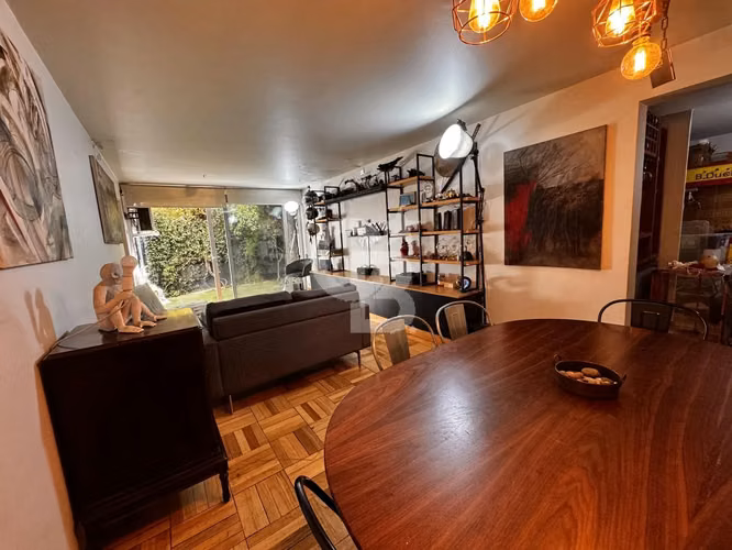 Remodelado con jardín y quincho - Imagen 2