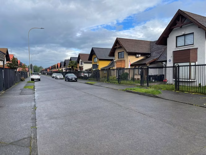 Barrio Pehuén Casa Familiar Amplios Espacios y Gran Conectividad