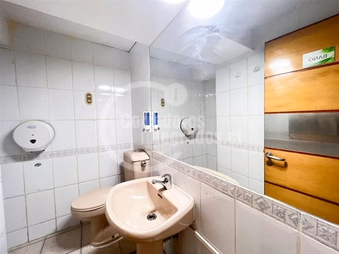 Local Comercial en arriendo en Las Condes - Imagen 8