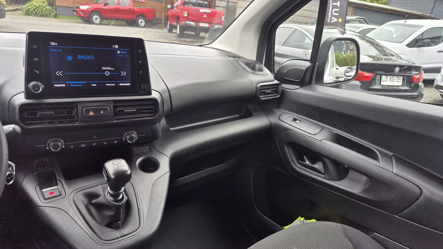 PEUGEOT PARTNER L1 2024 - Imagen 14