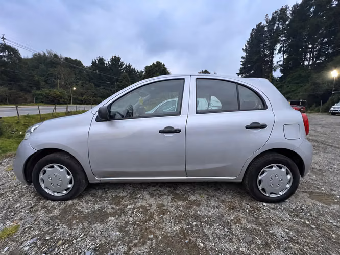 NISSAN MARCH SPORT DRIVE 2017 - Imagen 2