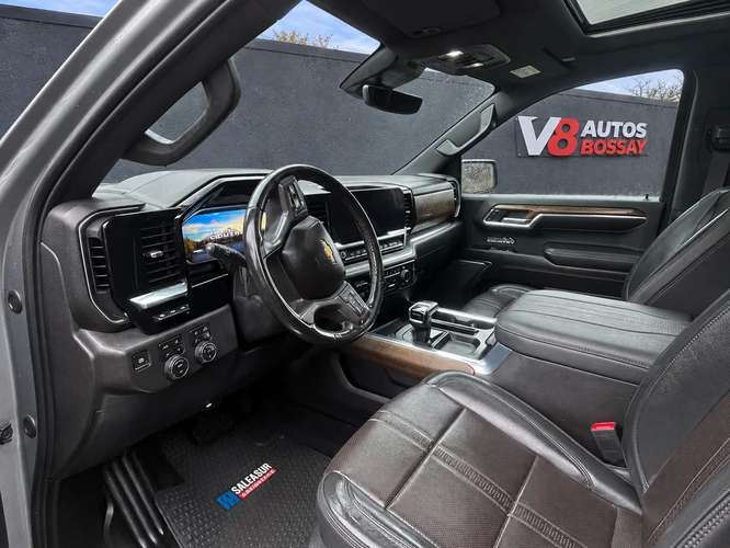 CHEVROLET SILVERADO LTZ 2024 - Imagen 3