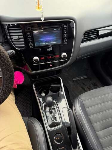 MITSUBISHI OUTLANDER  2022 - Imagen 8