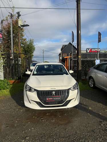 PEUGEOT 208  2022
