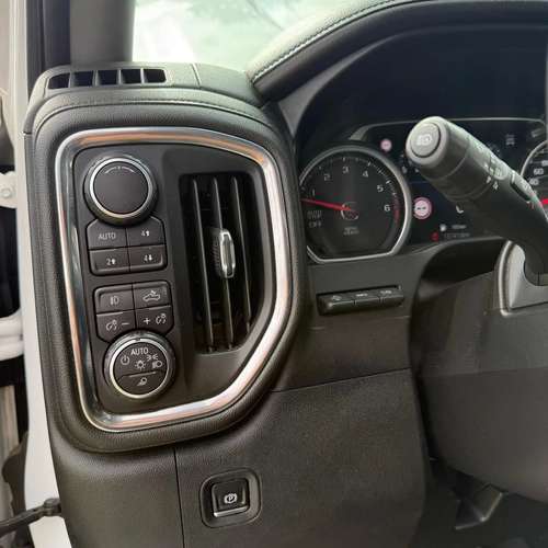 CHEVROLET SILVERADO LTZ 2019 - Imagen 10