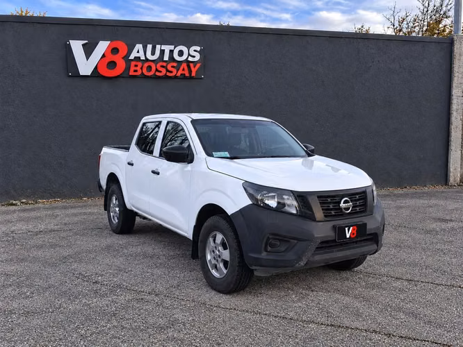 NISSAN NP300  2021