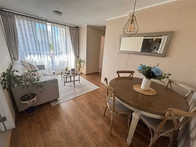 Departamento en arriendo de 3 dorm. en San Miguel