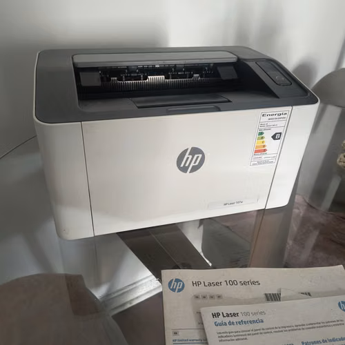 Impresora HP LaserJet 107W Laser Monócroma sin WiFi