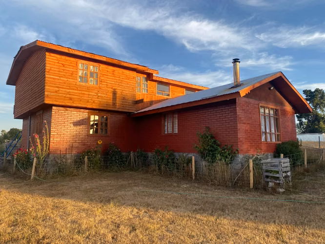 parcela con casa - Imagen 2