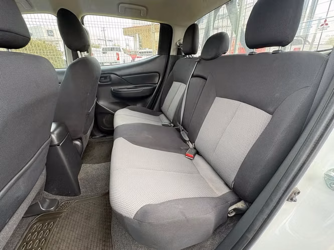 MITSUBISHI L200 2023 - Imagen 10