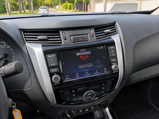 NISSAN NAVARA DC LE 2.3D MT 4WD - 2024 | 4931 - Imagen 17