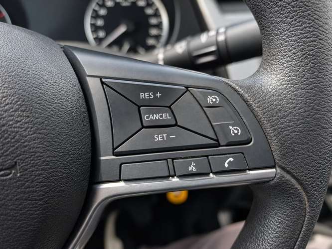 NISSAN NAVARA DC LE 2.3D MT 4WD - 2024 | 4931 - Imagen 16