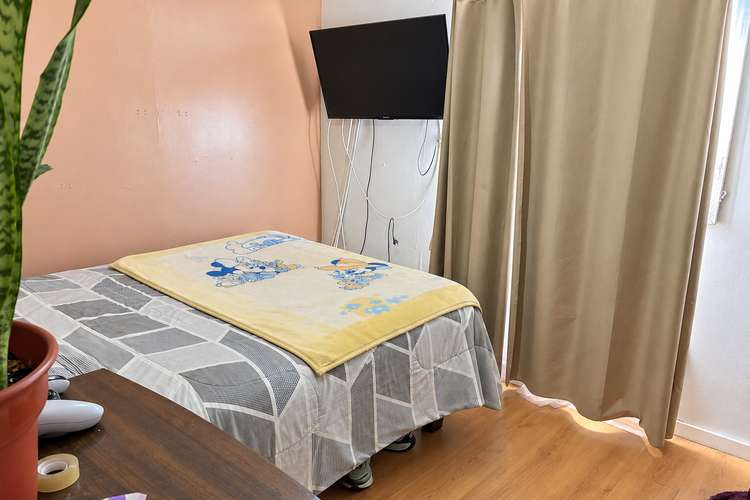 Casa de 2 dormitorios con patio y estacionamientos - Imagen 18