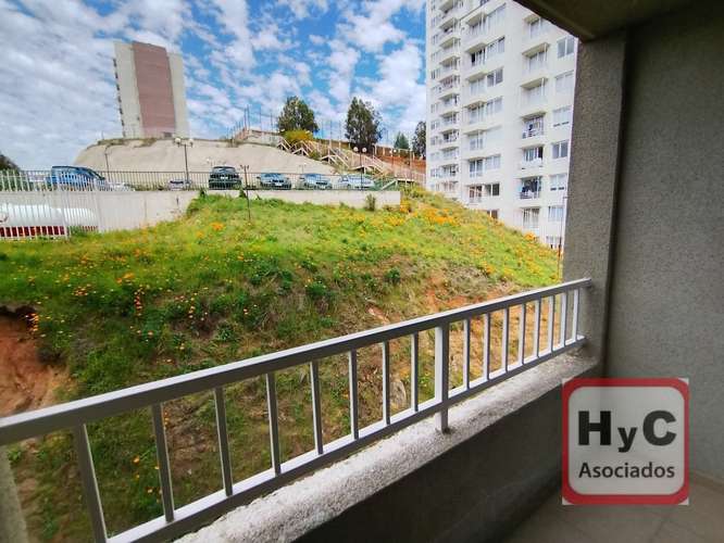 Departamento de 3 dormitorios con terraza y estacionamiento
