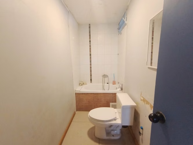 CASA COMERCIAL CON 3 PRIVADOS Y 3 BAÑOS – VILLA ALEMANA - Imagen 13