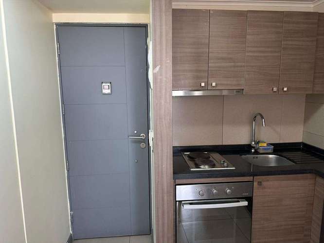 Arriendo increíble dpto 1D a un par de cuadras de Metro Moneda ! - Imagen 3