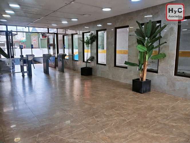Amplio depto. 2D Metro Hospitales + Bodega y Estacionamiento - Imagen 5