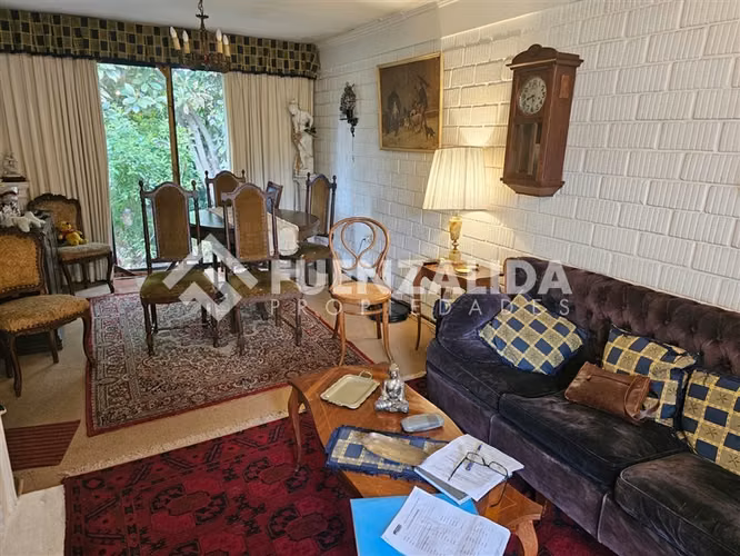 Casa en venta de 3 dorm. en Las Condes excelente ubicación - Imagen 3