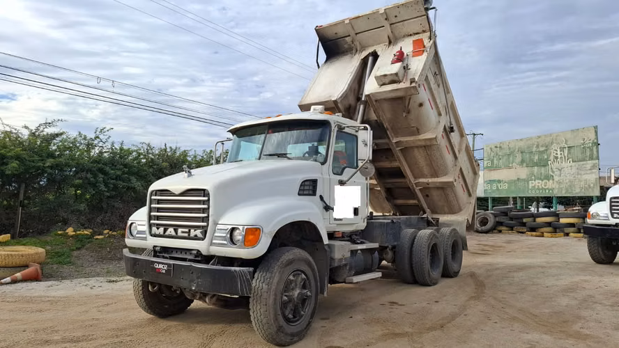 MACK CV713 TOLVA 12 MTS 2006