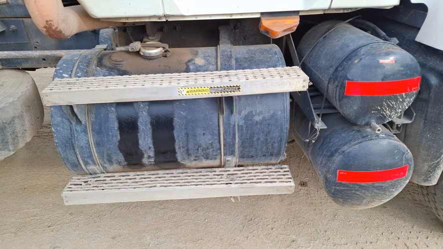 MACK CV713 TOLVA 12 MTS 2006