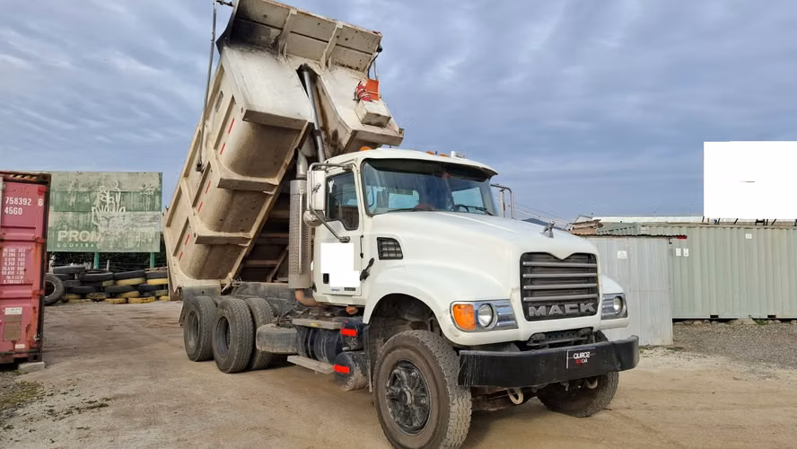 MACK CV713 TOLVA 12 MTS 2006