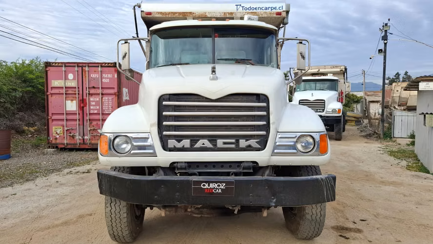 MACK CV713 TOLVA 12 MTS 2006