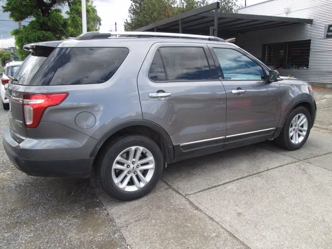 FORD EXPLORER XLT 3.5 AUT - Imagen 3