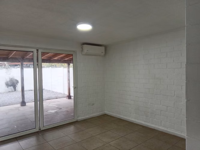 Hermosa casa en sector residencial (185319) - Imagen 12
