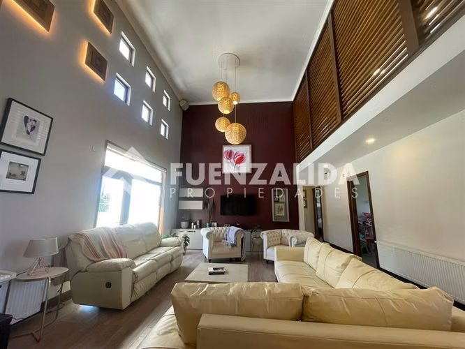 Vendemos Exclusiva residencia con piscina temperada - Imagen 4