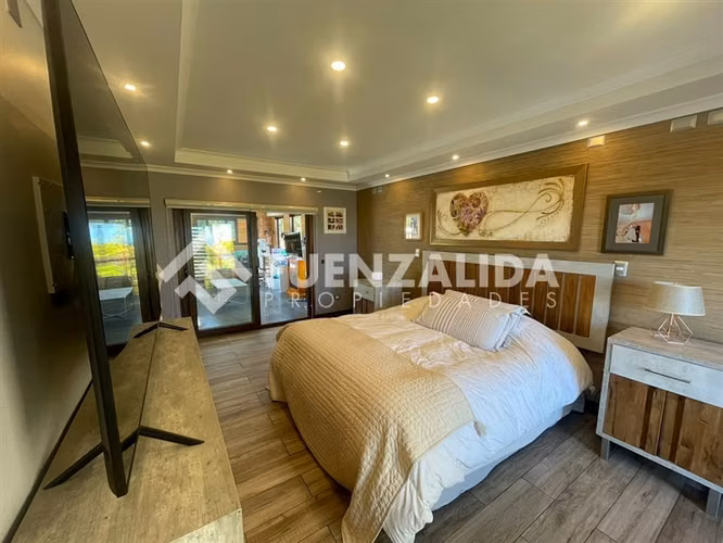 Vendemos Exclusiva residencia con piscina temperada - Imagen 18