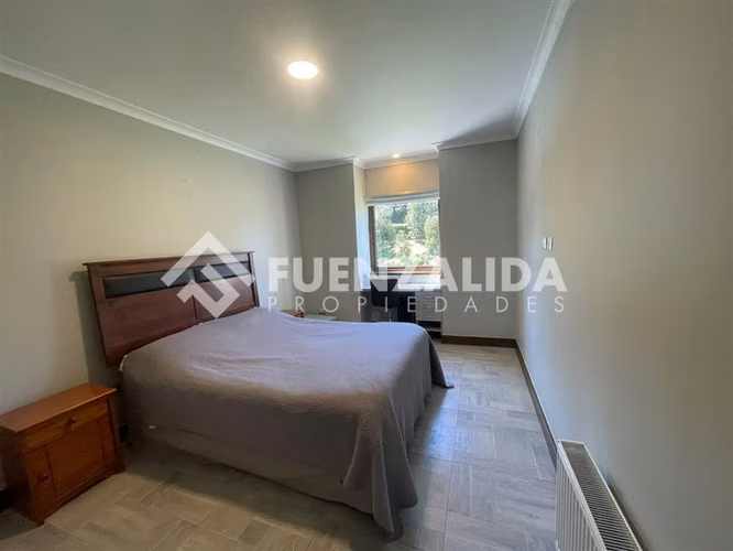 Vendemos Exclusiva residencia con piscina temperada - Imagen 19