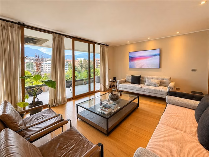 Departamento PH en venta de 3 dorm + servicio Lo Barnechea